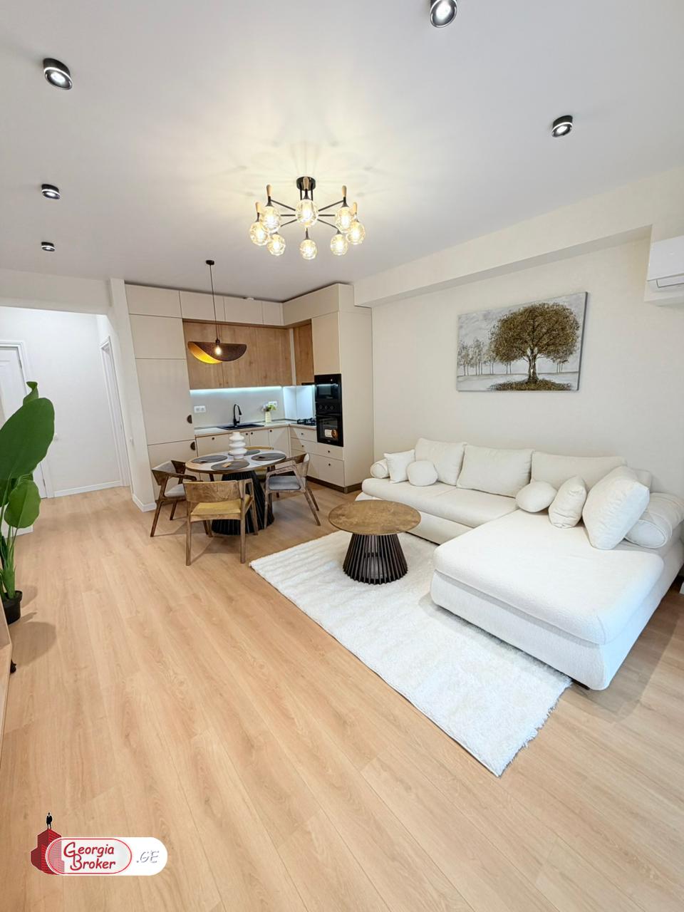 nearly repaired 3-room apartment for sale